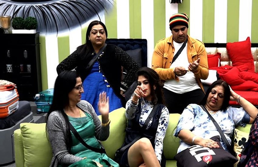 bigg boss, vikas gupta, bandagi kalra, vikas mother