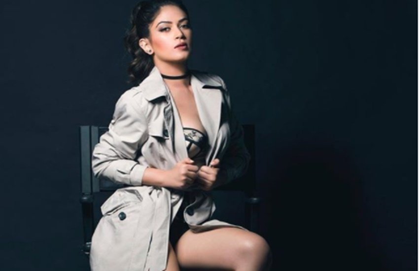 bandagi kalra, contestant bandagi kalra, bandagi kalra backless photo, bandagi kalra photo, bandagi kalra hot photos, Bigg Boss 11, Bigg Boss 11 Eviction, Bigg Boss 11 Elimination, bandagi kalra, Bigg Boss 11 Today, Bigg Boss 11 Eviction Today, Bigg Boss 11 Evicted, television, entertainment, jansatta