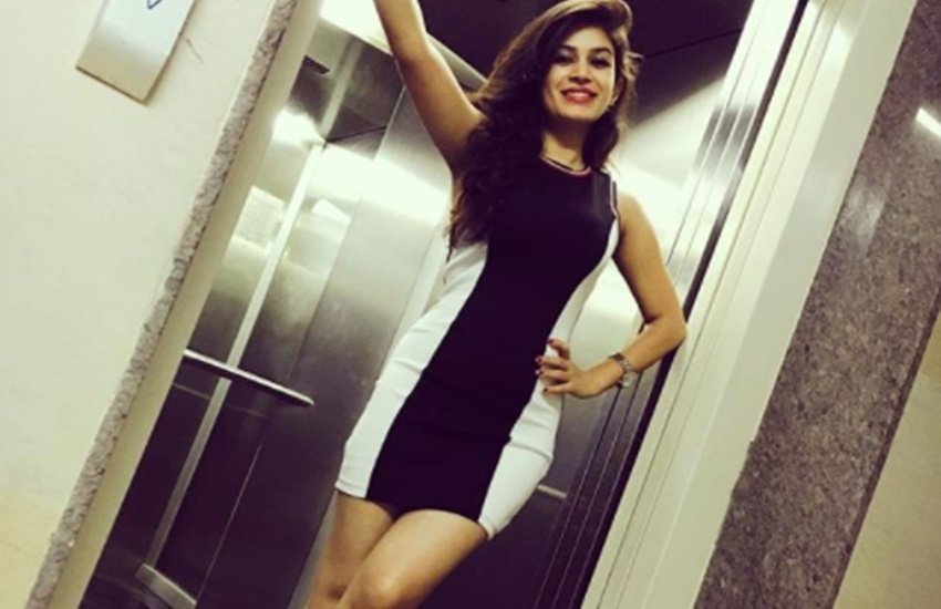 bandagi kalra, contestant bandagi kalra, bandagi kalra backless photo, bandagi kalra photo, bandagi kalra hot photos, Bigg Boss 11, Bigg Boss 11 Eviction, Bigg Boss 11 Elimination, bandagi kalra, Bigg Boss 11 Today, Bigg Boss 11 Eviction Today, Bigg Boss 11 Evicted, television, entertainment, jansatta