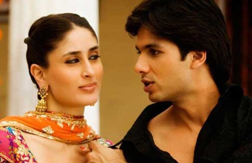 bollywood couples, bollywood ex couples, bollywood couples who brokeup, koffee with karan, bollywood, bollywood couples, bollywood celebs, bollywood celebrity couples, bollywood on koffee with karan, celes on koffee with karan that have broken up, ex couples on koffee with karan, Kareena Kapoor, Shahid Kapoor, Bipasha Basu, John Abraham, Sussanne Khan, Hrithik Roshan, Anushka Sharma, Ranveer Singh, virat kohli, meera rajput, Priyanka Chopra, Aditya Roy Kapoor, Shraddha Kapoor, entertainment, jansatt