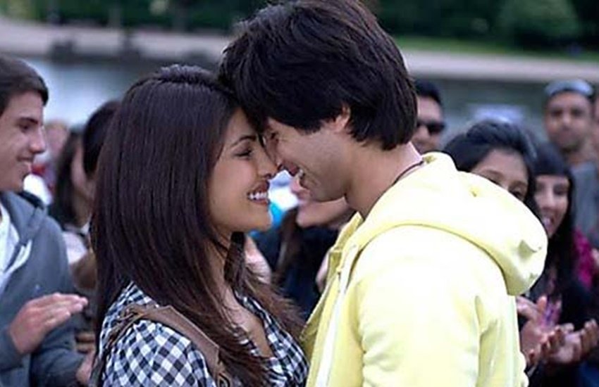 bollywood couples, bollywood ex couples, bollywood couples who brokeup, koffee with karan, bollywood, bollywood couples, bollywood celebs, bollywood celebrity couples, bollywood on koffee with karan, celes on koffee with karan that have broken up, ex couples on koffee with karan, Kareena Kapoor, Shahid Kapoor, Bipasha Basu, John Abraham, Sussanne Khan, Hrithik Roshan, Anushka Sharma, Ranveer Singh, virat kohli, meera rajput, Priyanka Chopra, Aditya Roy Kapoor, Shraddha Kapoor, entertainment, jansatt