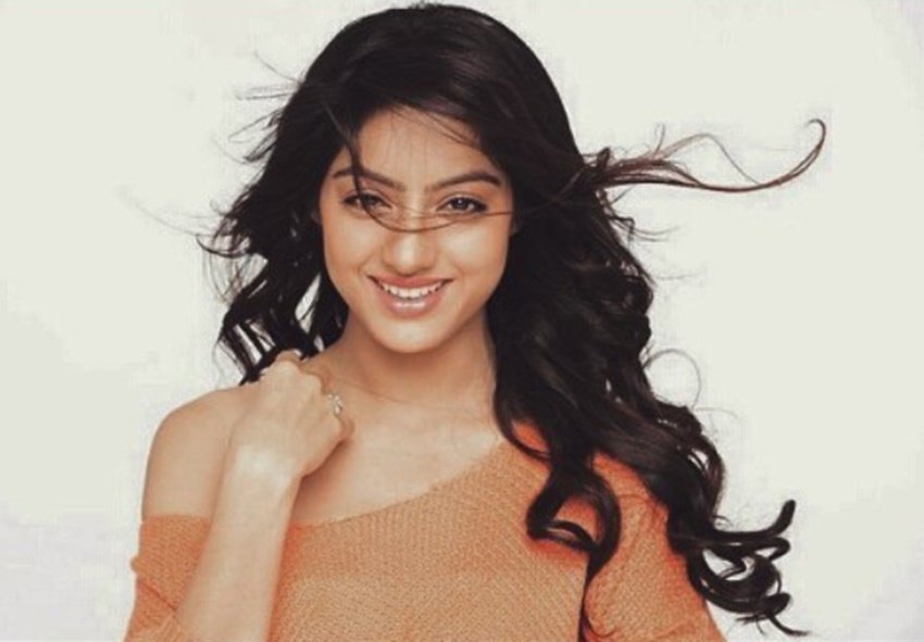 divyanka tripathi, actress divyanka tripathi, Devoleena Bhattacharjee, actress Devoleena Bhattacharjee, Surbhi Jyoti, actress Surbhi Jyoti, Surbhi Chandna, actress Surbhi Chandna, deepika singh, actress deepika singh, hina khan, actress hina khan, Paridhi Sharma, actress Paridhi Sharma, tejasswi Prakash, actress tejasswi Prakash, tv actress education, highly educated tv actors, television, entertainment, jansatta