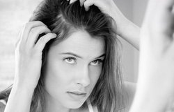 नारियल का इस तरह से करें इस्तेमाल तो नहीं रहेंगे सिर पर एक भी सफेद बाल