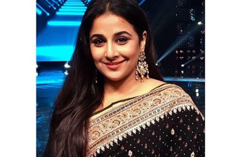 Bollywood Celebs, Bollywood Celebrities, famous Bollywood Celebrities, Shocking Obsessions, Shocking habits, Vidya Balan, Preity Zinta, Priyanka Chopra, Sonam Kapoor, Kangana Ranaut, Tattoos, Shah Rukh Khan, denim jeans, bollywood celebs, entertainment, jansatta