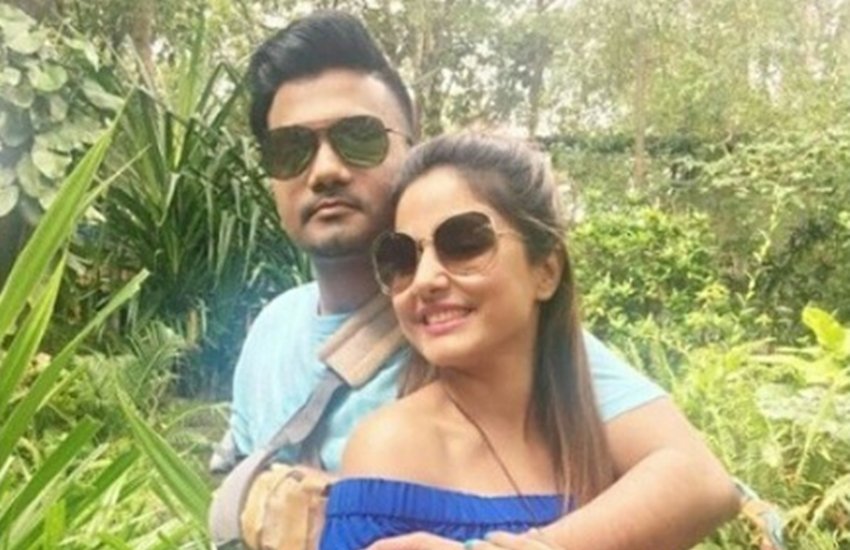 bigg boss, bigg boss 11, hina khan, rocky jaiswal