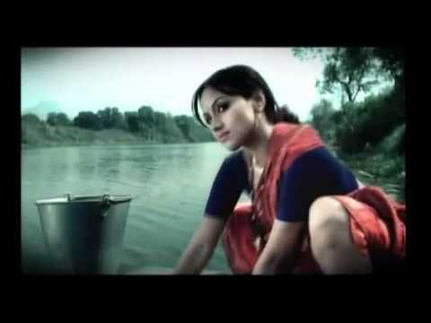 अमूल माचो का ये ऐड जिसमें सना खान नजर आईं थी। अपने बोल्ड सब्जेक्ट को लेकर काफी विवादित रहा।