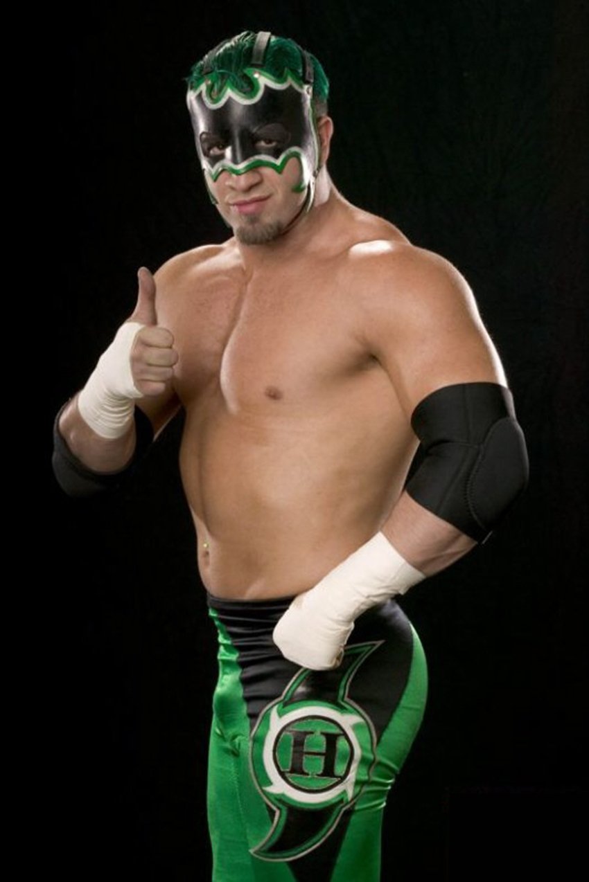Gregory Shane Helms को WWE Star हरीकेन के नाम से ज्यादा जाना जाता है। वह एक अमेरिकन रेसलर हैं जो कि WWE में उम्दा प्रदर्शन करते रहे हैं।