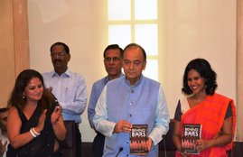 PM Narendra Modi, PM Modi, Subramanian Swamy, BJP leader Subramanian Swamy, Union Finance Minister Arun Jaitley, Arun Jaitley, NDTV, NDTV reporter Sunetra Choudhury, Sunetra Choudhury, Hindi news, News in Hindi, Jansatta