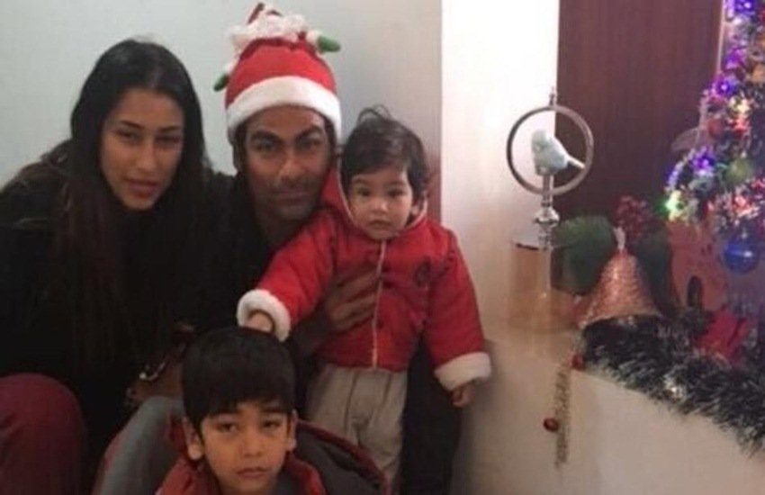 मोहम्मद कैफ ने ये तस्वीर अपने सोशल मीडिया अकाउंट पर पोस्ट की है। मोहम्मद कैफ ने ये तस्वीर अपने सोशल मीडिया अकाउंट पर पोस्ट की है।