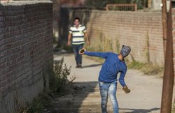 संपादकीयः आतंक का सिलसिला