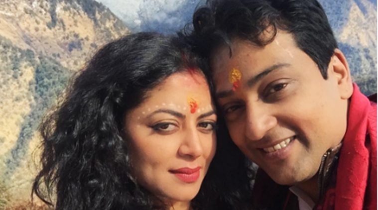 सब को शो एफआईआर से पहचान बनाने वाली कविता कौशिक ने अपने बॉयफ्रेंड रोनित विश्वास के इस साल जनवरी में शादी की। केदारनाथ मंदिर में संपन्न हुई इस शादी में बेहद कम करीबी लोग ही सम्मलित हुए थे।