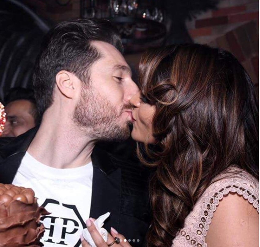 Tv celeb kisses in public place, Divyanka Tripathi, tv actress Divyanka Tripathi, actress Divyanka Tripathi, Divyanka Tripathi kiss in public place, Divyanka Tripathi kiss vivek dahiya, vivek dahiya, Shama Sikander, actress Shama Sikander, Shama Sikander, James Milliron, Ruslaan Mumtaz, Kishwer Merchantt and Suyyash Rai, Kishwer Merchantt kiss, actor Suyyash Rai, Anita Hassanandani, actress Anita Hassanandani, shagun, rohit reddy, karan kundra, actor karan kundra, anusha dandeker, maahi vij, jaibhanushali, ravi dubey, actor ravi dubey, sargun mehta, television, Entertainment, Jansatta