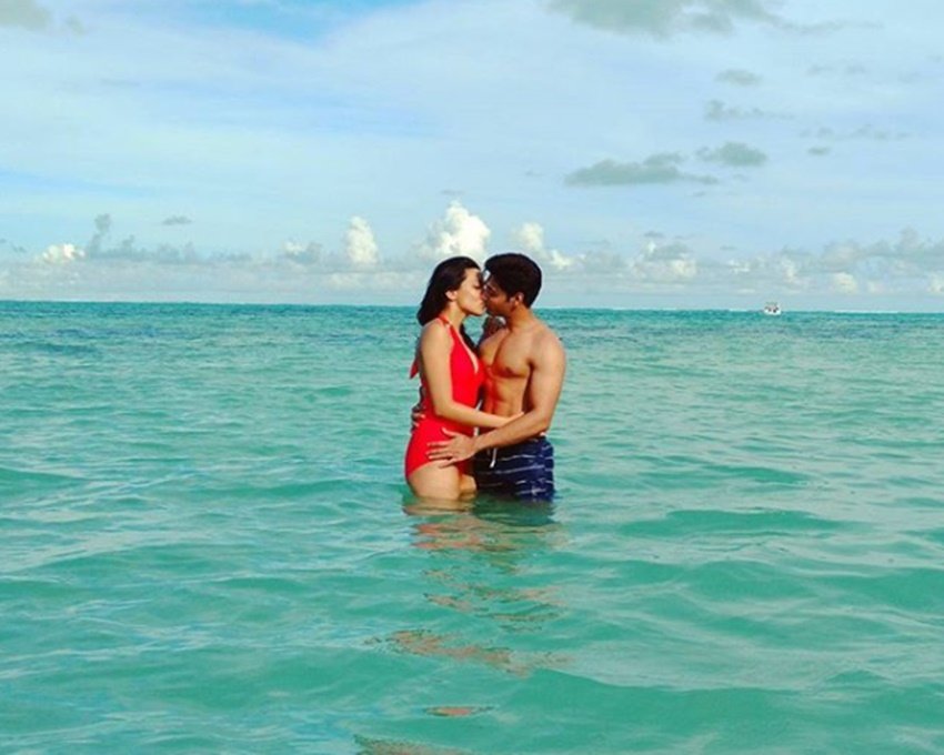Tv celeb kisses in public place, Divyanka Tripathi, tv actress Divyanka Tripathi, actress Divyanka Tripathi, Divyanka Tripathi kiss in public place, Divyanka Tripathi kiss vivek dahiya, vivek dahiya, Shama Sikander, actress Shama Sikander, Shama Sikander, James Milliron, Ruslaan Mumtaz, Kishwer Merchantt and Suyyash Rai, Kishwer Merchantt kiss, actor Suyyash Rai, Anita Hassanandani, actress Anita Hassanandani, shagun, rohit reddy, karan kundra, actor karan kundra, anusha dandeker, maahi vij, jaibhanushali, ravi dubey, actor ravi dubey, sargun mehta, television, Entertainment, Jansatta
