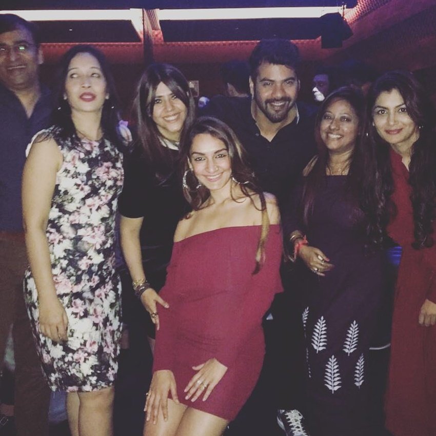Kumkum Bhagya, Tv show Kumkum Bhagya, Zee tv show Kumkum Bhagya, Kumkum Bhagya 1000 episodes, Kumkum Bhagya party, kumkum bhagya, Anita Hassanandani, divyanka tripathi, ekta kapoor, krystle dsouza, Leena Jumani, Ruchi Savarn, Shabbir Ahluwalia, Shikha Singh, Sriti Jha, television, enteratinment, jansatta