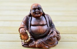 Laughing Buddha, Laughing Buddha story, Laughing Buddha in china, Laughing Buddha in japan, Laughing Buddha in india, Benefits of pray, Laughing Buddha facts, Laughing Buddha benefits, Religion news