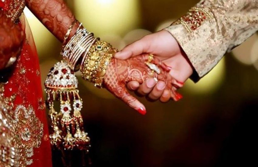 Supreme Court, Supreme Court Says, Khap Panchayat, Khap Panchayats Attack, Attack on Couples, Attack on Couples in india, Supreme Court Decision on Khap Panchayat, Panchayats Attack on Couples, National news