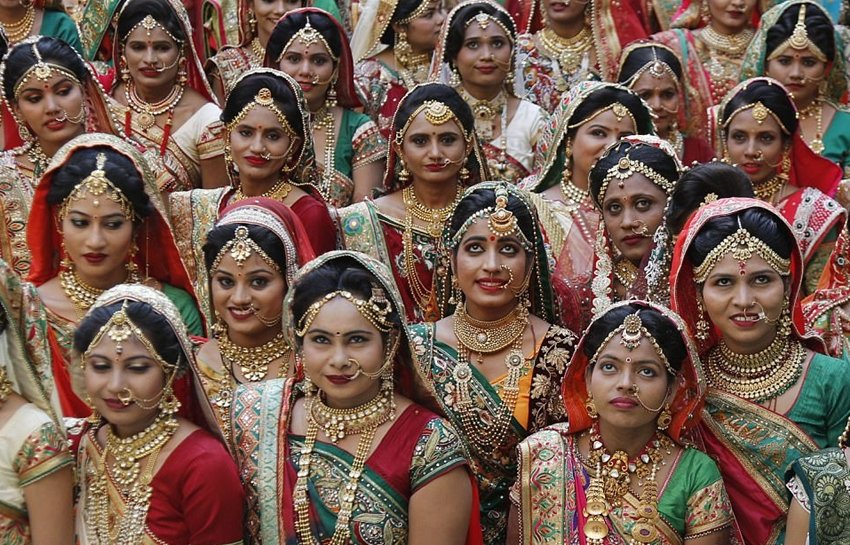 mass wedding 4