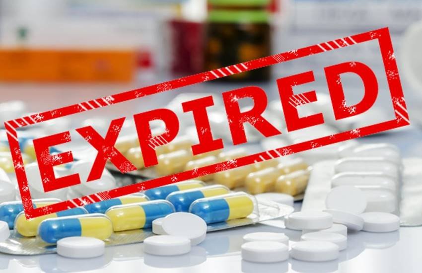 expired medicine, expired medicine side effects in hindi, expired medicine effects, expired medicine facts, expired medicine effects, What does a medicine's expiration date mean, taking expired medicine side effects, medicines expiry date, medicine expiration allowance, health news in hindi, jansatta