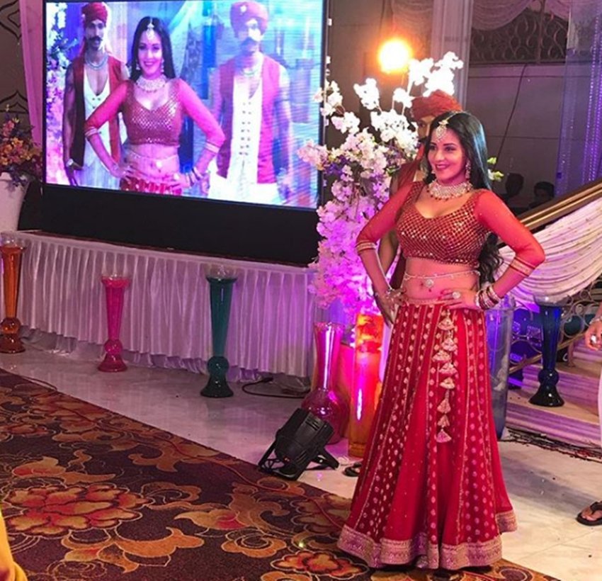 Bigg Boss, Mona Lisa, Nimki Mukhiya, Aa re pritam pyaare, monalisa love life, monalisa husband, monalisa latest photos, monalisa hot pics, monalisa gallery, monalisa marriage
