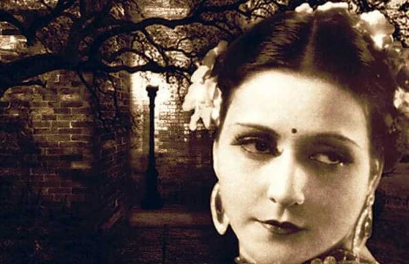 बॉलीवुड की शुरुआती सुपरस्टार सुलोचना को साल 1973 में दादासाहेब फाल्के पुरस्कार से सम्मानित किया गया। साल 1983 में सुलोचना के उनके फ्लैट में मरा हुआ पाया गया। अपने जीवन के अंतिम दिन उन्होंने तन्हाई और बेहद गरीबी में बिताए।
