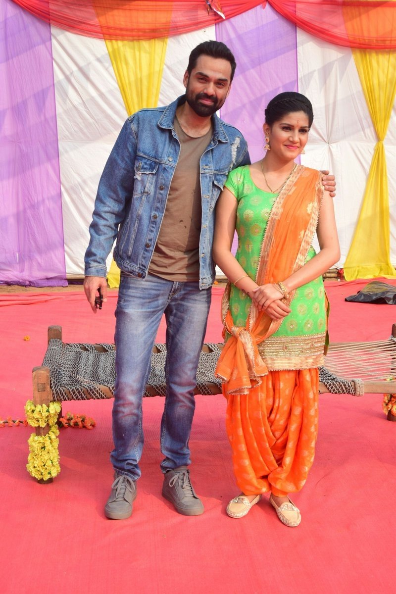 sapna chaudhary, abhay deol, sapna chaudhary, bigg boss 11, nanu ki jaanu, patralekhaa, Haryana dancing sensation Sapna Chaudhary, Faraz Haide, contestent, bollywood, entertainment, jansatta