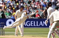 VIDEO: कैच पकड़ने के लिए नाथन लायन ने हवा में लगाई गजब की छलांग, देखता रह गया बल्लेबाज