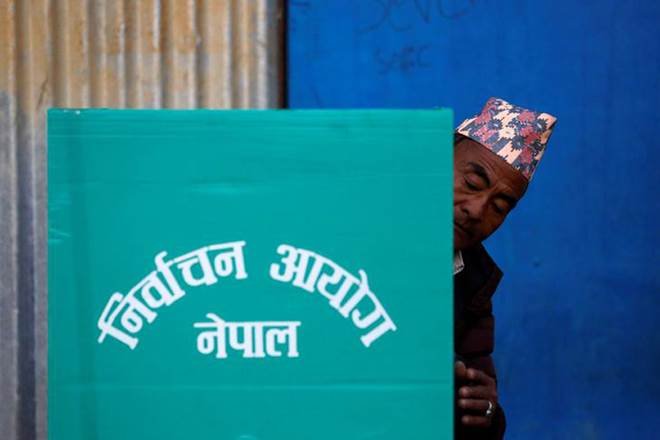 राजनीतिक रूप से इस समय नेपाल में दो वैचारिक धाराएं है- दक्षिणपंथी और वामपंथी। आंतरिक राजनीति में तीन समांतर अस्मिताएं हिमाल, पहाड़ और तराई अपने अपने सम्यक प्रतिनिधित्व और नए नेपाल के आशावान भविष्य में अपनी-अपनी भागीदारी सुनिश्चित करने को आतुर हैं। हाल के वर्षों में वामपंथ के उभार के साथ ही नेपाल में चीन की प्रभावी उपस्थिति महसूस की जा रही है। राजनीतिक रूप से इस समय नेपाल में दो वैचारिक धाराएं है- दक्षिणपंथी और वामपंथी। आंतरिक राजनीति में तीन समांतर अस्मिताएं हिमाल, पहाड़ और तराई अपने अपने सम्यक प्रतिनिधित्व और नए नेपाल के आशावान भविष्य में अपनी-अपनी भागीदारी सुनिश्चित करने को आतुर हैं। हाल के वर्षों में वामपंथ के उभार के साथ ही नेपाल में चीन की प्रभावी उपस्थिति महसूस की जा रही है।