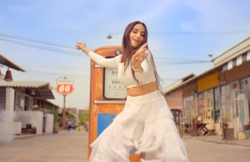 Nora Fatehi, Bigg Boss, Bigg Boss 9, Hardy Sandhu, Naah, Prince Narula, Nora Fatehi photos, Nora Fatehi dance, nora fatehi hot dance, entertainment, jansatta