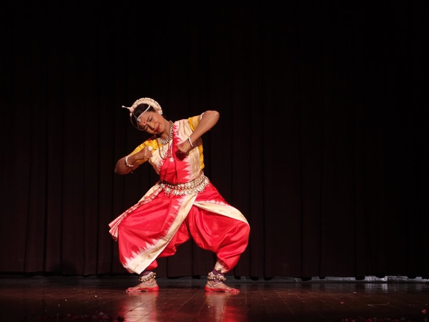 कथक नृत्यांगना प्रतिभा सिंह  कथक नृत्यांगना प्रतिभा सिंह