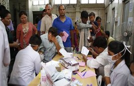Sterilization, Sterilization in Bilaspur, Admitted to A Private Hospital, Four Men Health, Four Men Health down, Health Down After Sterilization, Admitted to Hospital, Sterilization in Chhattisgarh, State news