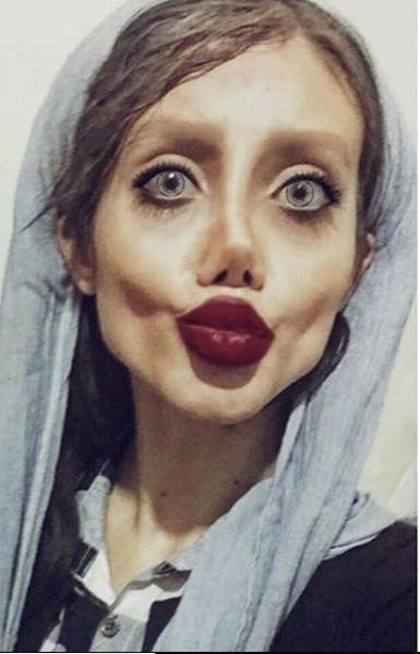 मीडिया रिपोर्टस के अनुसार सहर ने एंजेलिना जैसा दिखने के लिए ना सिर्फ चेहरे की 50 सर्जरी कराई बल्की उन्होंने करीब 40 किलो अपना वजन भी कम किया है।