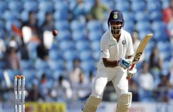 IND VS SL : मैदान पर खिलाड़ियों के जाने से पहले ही स्टेडियम में घुस आया कुत्ता, और फिर…