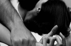 तीन तलाक देकर पूर्व पति ने महिला को अगवा किया, बियर पिलाई फिर किया बलात्‍कार