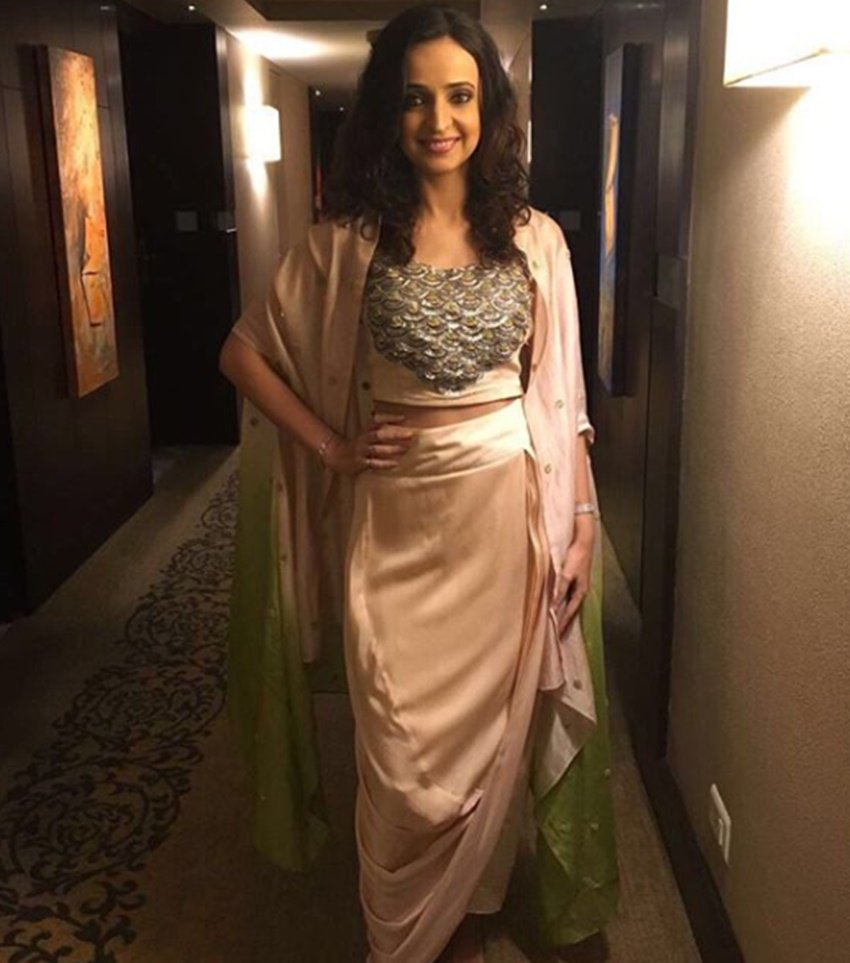 Sanaya Irani, acctress Sanaya Irani, tv actress Sanaya Irani, Sanaya Irani career, Miley Jab Hum Tum, Iss Pyaar Ko Kya Naam Doon?, Chhanchhan, Rangrasiya, Mohit Sehgal, actor Mohit Sehgal, Fanaa, aamir khan movie, Fanaa movie, Zara Nachke Dikha, star plus, Nach Baliye 8, Jhalak Dikhhla Jaa 8, Sanaya Irani life, Sanaya Irani unknown facts, Sanaya Irani interesting facts, Vodka Shots, web show Vodka Shots, Sanaya Irani photos, television, entertainment, jansatta