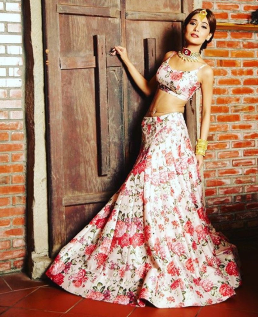 Sara Khan, tv actress Sara Khan, actress Sara Khan, Sara Khan, Sara Khan fitness tips, Sara Khan fitness secret, Sara Khan health, silm Sara Khan, Sara Khan fitness mantra, Sapna Babul Ka...Bidaai, Baat Hamari Pakki Hai, V The Serial, Punar Vivaah, Dil Boley Oberoi, Jaana Na Dil Se Door, Shakti Astitva Ke Ehsaas Ki, sara khan photos, sara khan, television, entertainment, jansatta