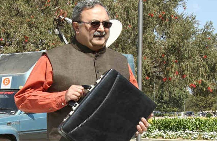 
सौरभ पटेल बोताद विधान सभा क्षेत्र से चुनाव जीतकर आए हैं। उन्होंने कांग्रेस के धीरजलाल माधवजीभाई कलाथिया को करीब 1500 वोटों से हराया है।