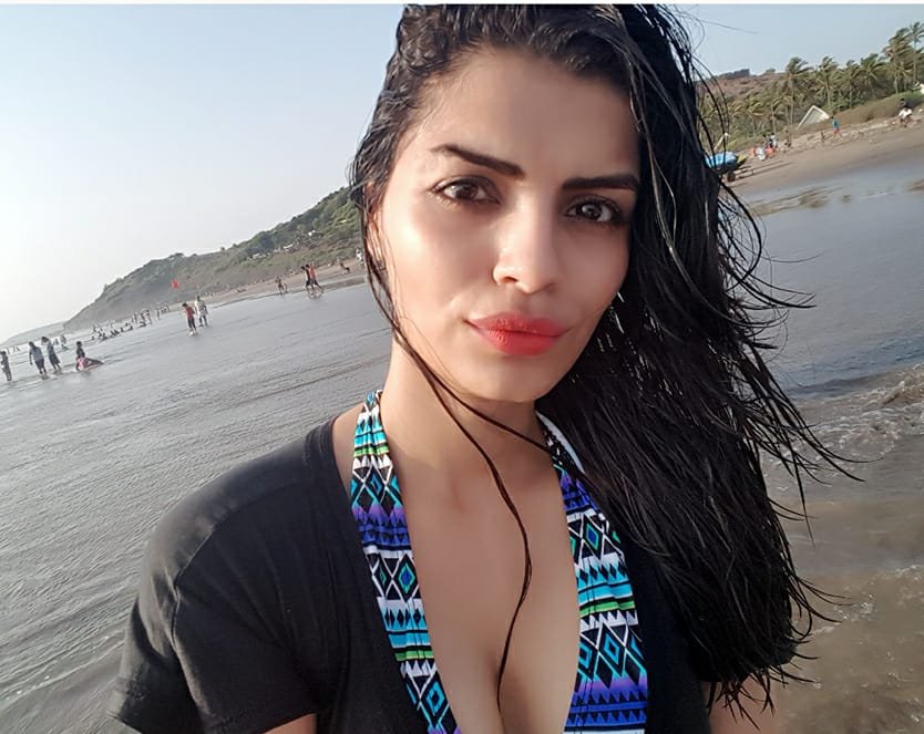 Sonali Raut, Sonali Raut sexy photos, Sonali Raut hot photos, Sonali Raut bikini photoshoot, bigg boss 8, bigg boss 8 contestants Sonali Raut, Sonali Raut movies