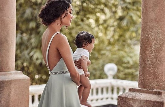 bollywood celebrities, celebrities celebs, welcomed their babies this year, celeb Babies of 2017, Karan johar, Soha Ali Khan, Kunal Kemmu, Esha Deol, Bharat Takhtani, Urvashi Sharma, Sachiin Joshi, Celina Jaitly, Lisa Haydon, Dino Lalvani, Natasha Khan, Fardeen Khan, Asin, Rahul Sharma, entertainment, jansatta