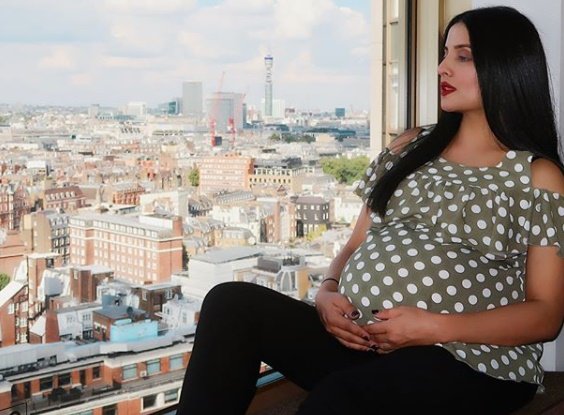 bollywood celebrities, celebrities celebs, welcomed their babies this year, celeb Babies of 2017, Karan johar, Soha Ali Khan, Kunal Kemmu, Esha Deol, Bharat Takhtani, Urvashi Sharma, Sachiin Joshi, Celina Jaitly, Lisa Haydon, Dino Lalvani, Natasha Khan, Fardeen Khan, Asin, Rahul Sharma, entertainment, jansatta