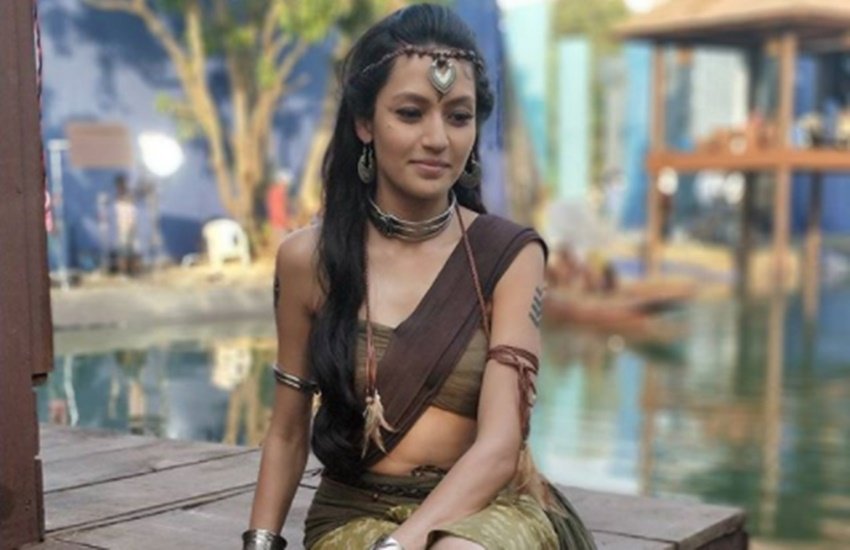 Suhani Dhanki, actress Suhani Dhanki, porus, porus actress Suhani Dhanki, TV show Porus, Suhani Dhanki, Kareena Kapoor, Actress Kareena Kapoor, Swastik Productions, Siddharth Kumar Tewary, sword fighting, acting classes, horse riding, rowing, swimming, underwater training, classical dancer,, mahabharat, laachi, television, jansatta