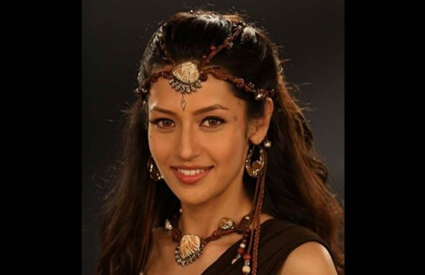 Suhani Dhanki, actress Suhani Dhanki, porus, porus actress Suhani Dhanki, TV show Porus, Suhani Dhanki, Kareena Kapoor, Actress Kareena Kapoor, Swastik Productions, Siddharth Kumar Tewary, sword fighting, acting classes, horse riding, rowing, swimming, underwater training, classical dancer,, mahabharat, laachi, television, jansatta