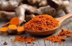 रोज हल्दी खाने वाले लोगों को नहीं हो सकता है कैंसर, जानिए क्यों