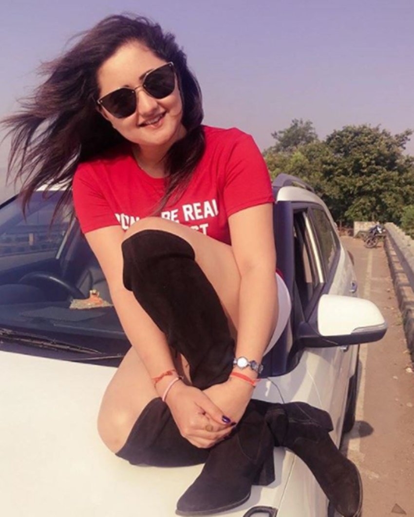 TV celebs, tv actress, television actress, first salary, first salary earn by tv actress, television actress first salary, television actress earns first salary, television famous actress, pooja gor, pooja gor photo, rashami desai, rashami desai, photo, divyanka tripathi, divyanka tripathi photo, teena dutta, teena dutta photo, vahbiz dorabjee, vahbiz dorabjee photo, ridhi dogra, ridhi dogra photo, television, entertainment, jansatta