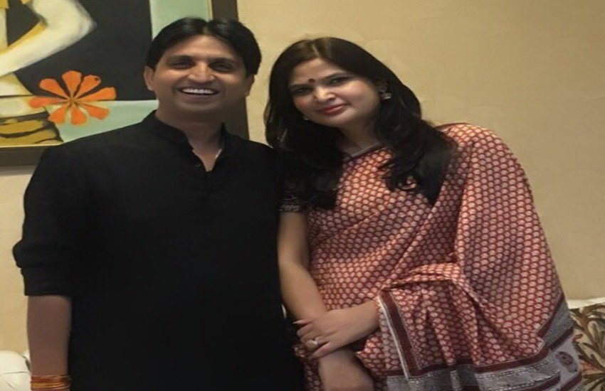 कुमार विश्वास और उनकी पत्नी मंजू शर्मा। 