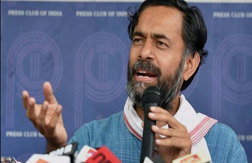 स्‍वराज इंडिया के संस्‍थापक योगेन्‍द्र यादव। (PTI PHOTO)