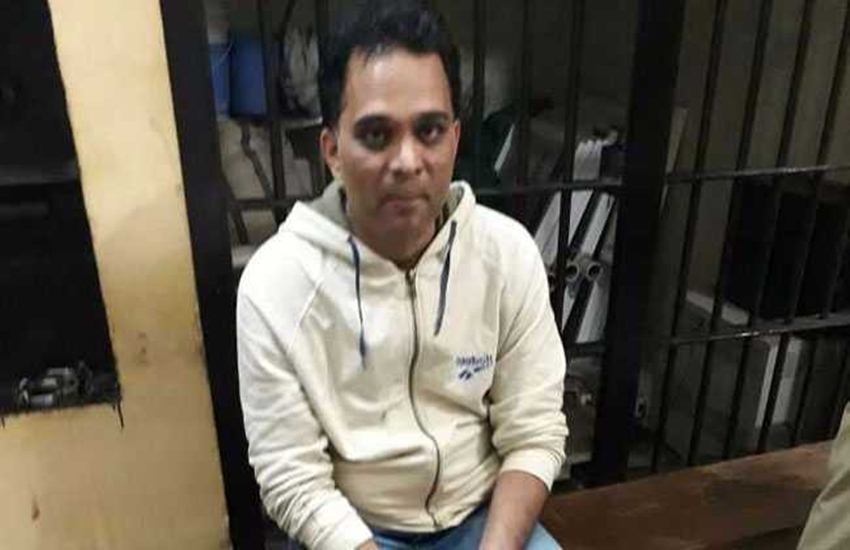 गिरफ्तार आरोपी डॉक्टर।