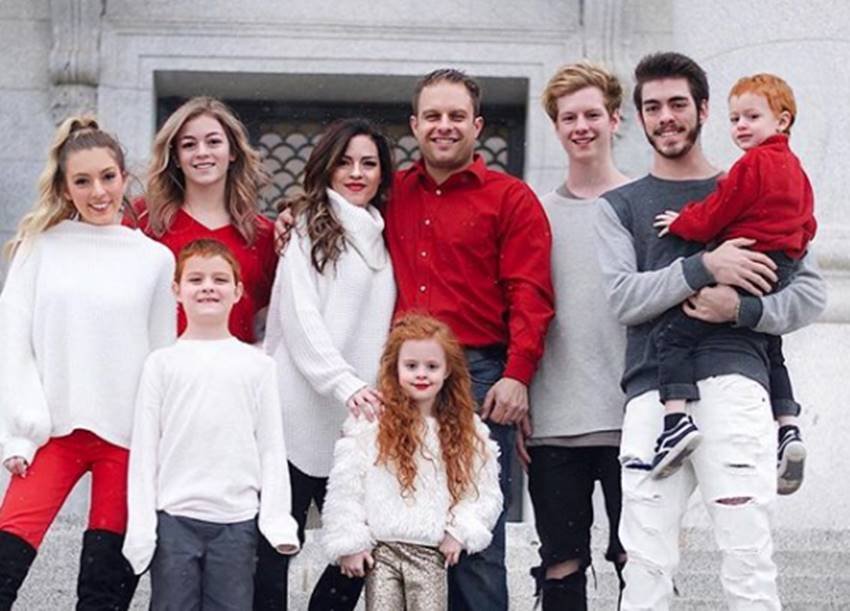 अब वह सिर्फ न्यूटेला, टोस्ट और केले खाती हैं और जमकर वर्कआउट करती हैं। घर-परिवार की जिम्मेदारी के कारण जिम में अब पहले जितना वक्त नहीं दे पाती हैं। वह हफ्ते में सिर्फ तीन बार जिम में पसीना बहाती हैं।