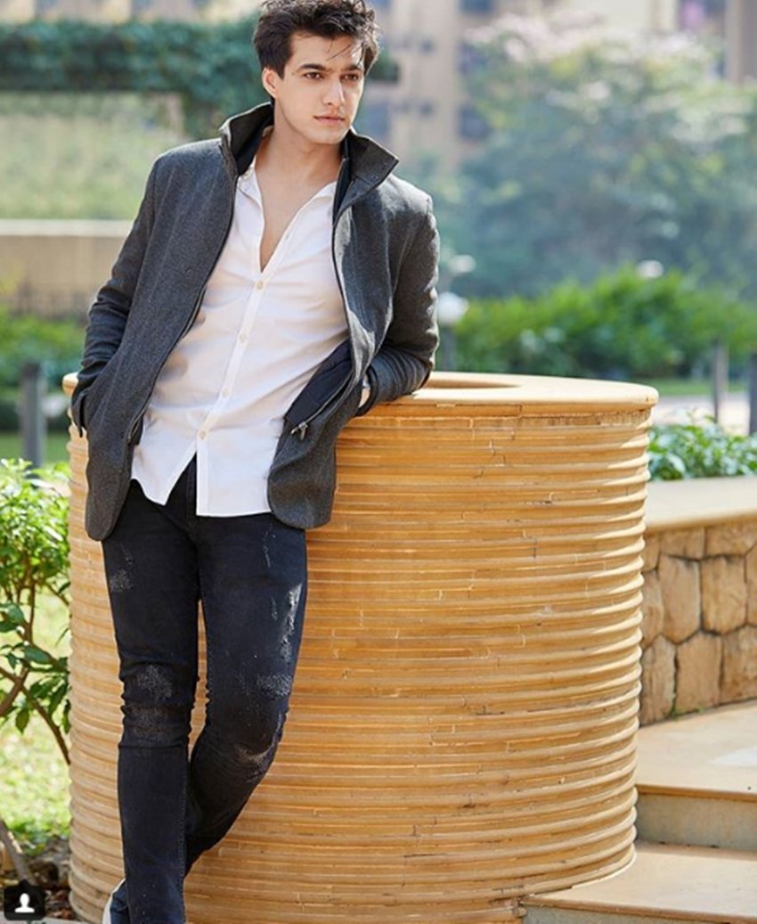 Mohsin Khan, Shivangi Joshi, Amazing chemistry of Yeh Rishta Kya Kahlata Hai TV Star, chemistry between Mohsin Khan and Shivangi Joshi, See sizzling Pictures, HD Photoshoot of Mohsin Khan, HD Photoshoot of Shivangi Joshi, entertainment news, bollywood news, television news