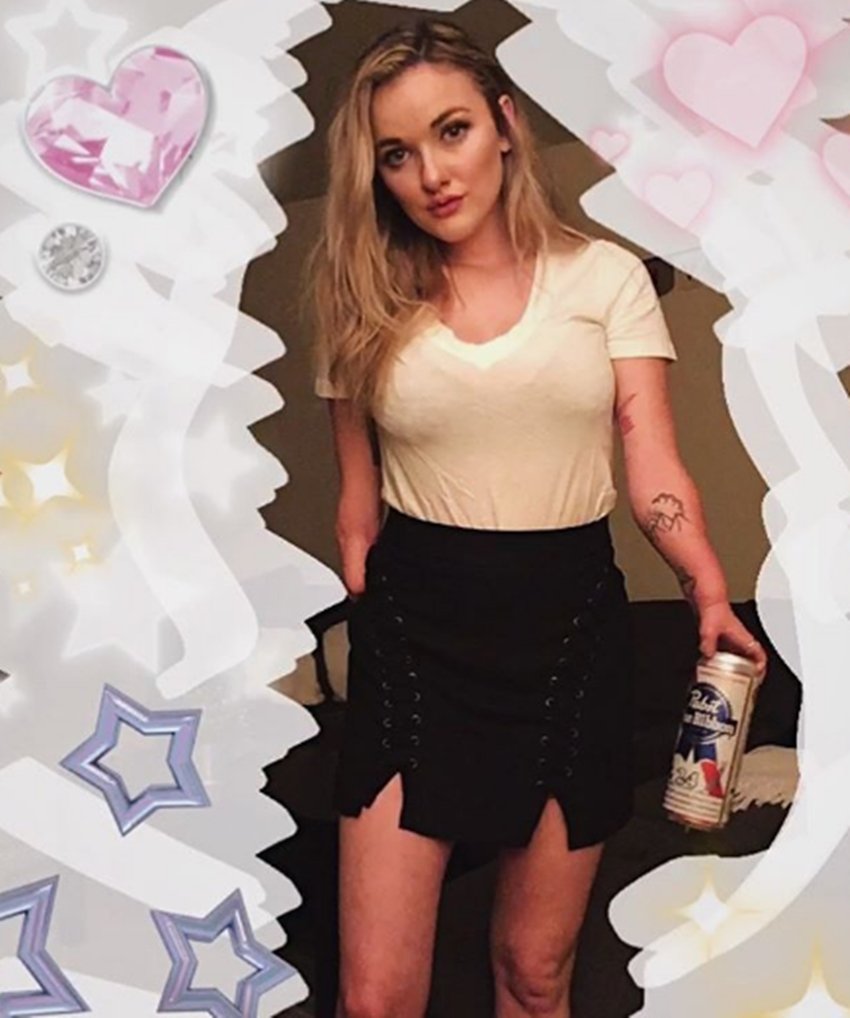 California, 23 old year Model California girl, California native Molly Higgins, Molly Higgins populer in instagram, see pictures of Molly Higgins, bollywood news, television news, hollywood news, entertainment news, entertainment news in hindi
