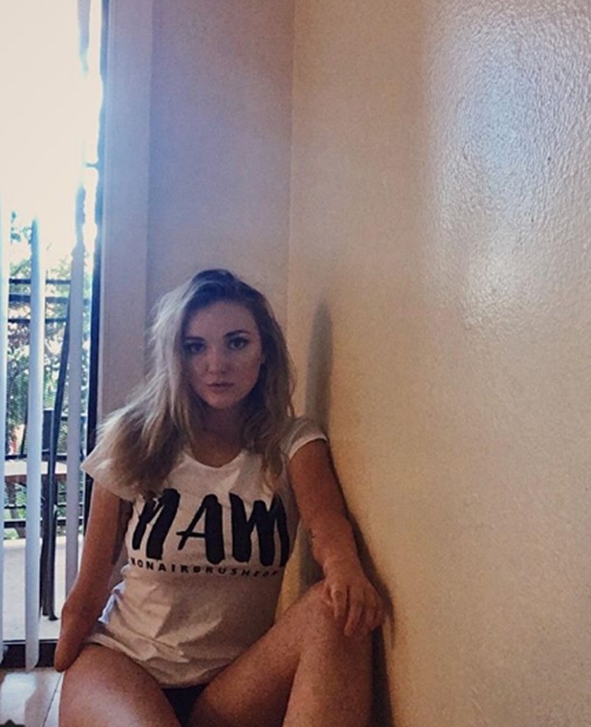 California, 23 old year Model California girl, California native Molly Higgins, Molly Higgins populer in instagram, see pictures of Molly Higgins, bollywood news, television news, hollywood news, entertainment news, entertainment news in hindi